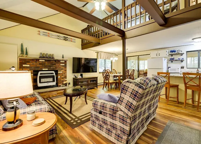 Hike, Swim, Ski & More: Home In Arrowhead Lakes!