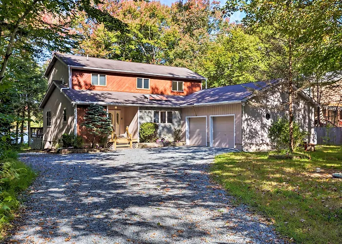Pocono Lake Paradise W/ Private Beach & Dock!